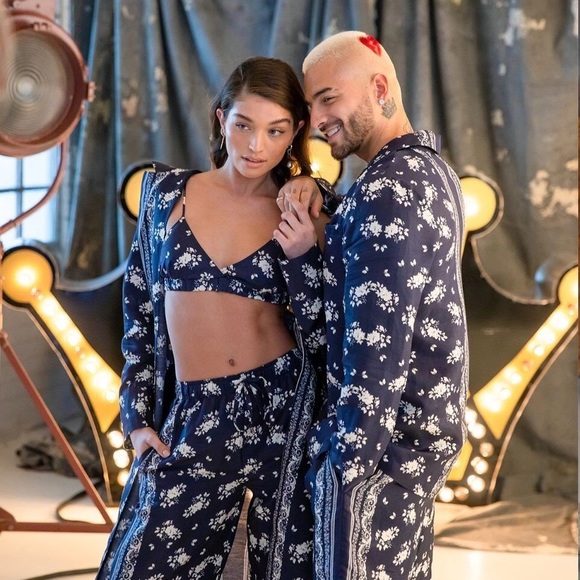 Royalty By Maluma Long Sleeve Duster Long Cardigan Blue/White Size XS/S NEW - Picture 2 of 3